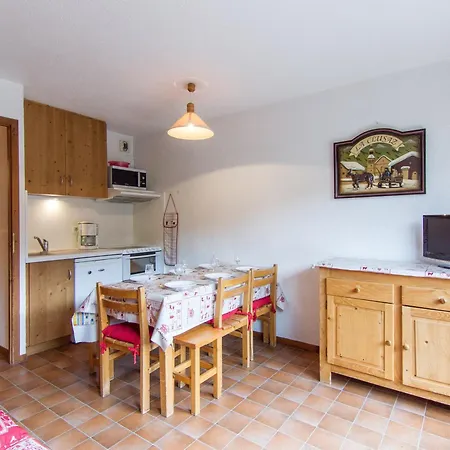 Apartment Confortable A - 6 Pers, Wifi, Parking, Proche Pistes - Fr-1-818-14